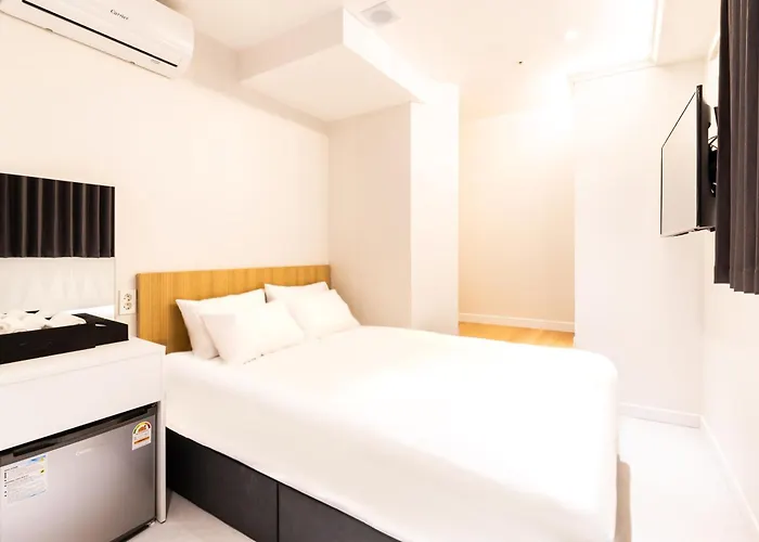 U Myeongdong Hotel 2*