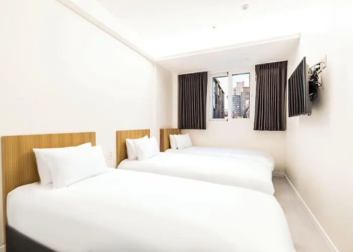 U Myeongdong Hotel 2*