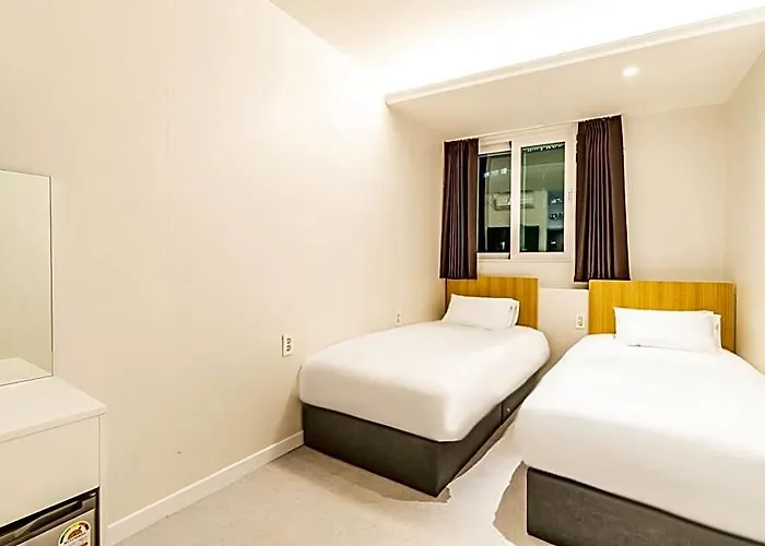 Hotel U Myeongdong 2*