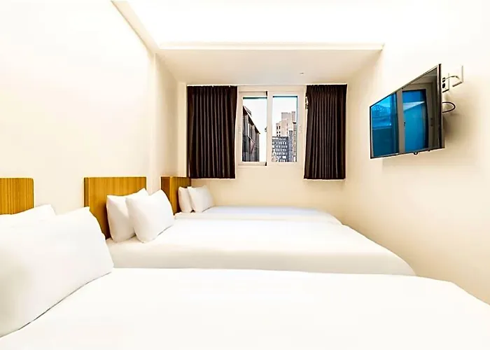 Hotel U Myeongdong 2*